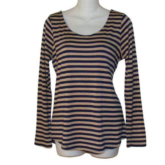Charming Charlie Scoop Neck Top Cutout Back - Picture 1 of 8